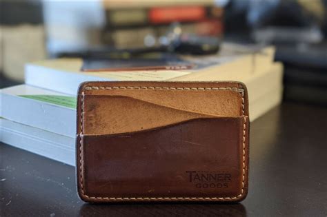 wallet with rfid blocking technology